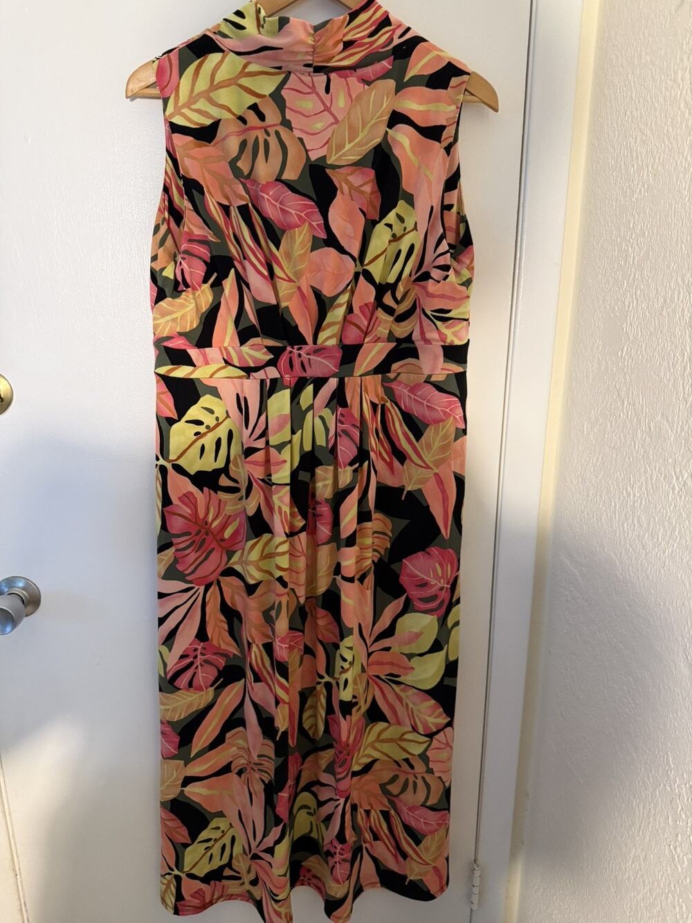 Chico's Maxi Dress Womens 12/14P Tropical Pleated Stretch V Neck & Sweater set